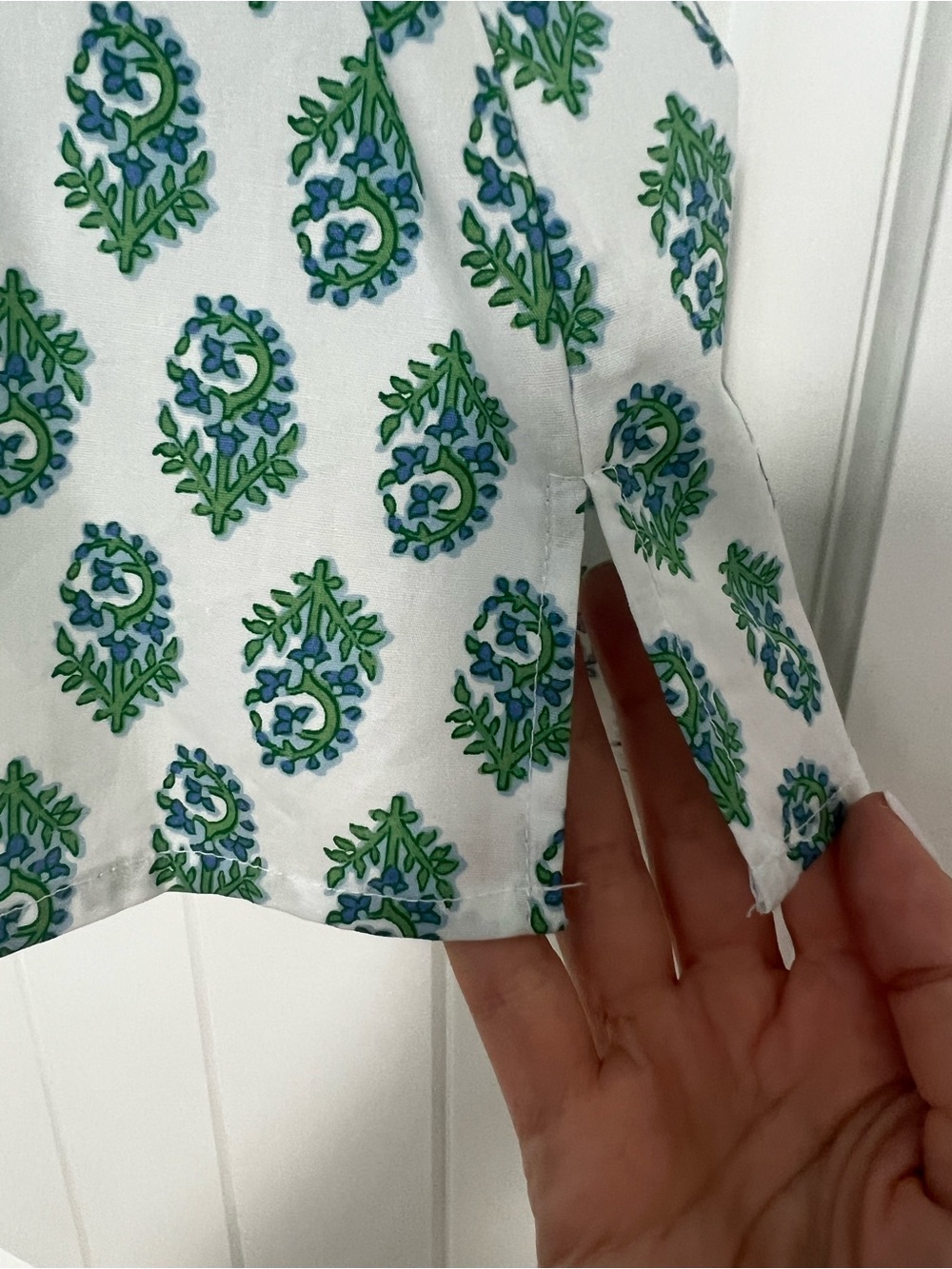 CeCe White & Green Paisley Print Puff Sleeve Square Neck Blouse Size Large - Picture 4 of 7